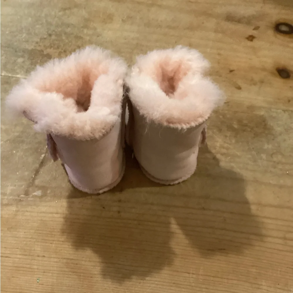 COPY - COPY - Ugg Pink Boots